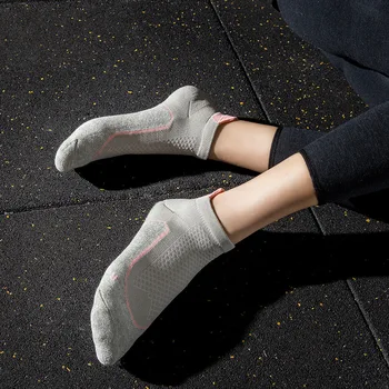5 Pairs Kadın Çorap Ücretsiz Boyutu Beyaz Gri Nefes Spor Düz Renk Tekne Çorap Yumuşak Yaz Pamuk Çorap