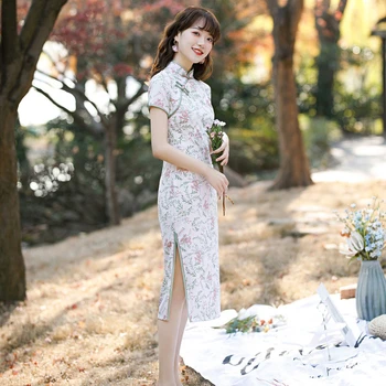 Cheongsam Çince Geleneksel Elbiseler Kadınlar için Yarık Yaz Vintage Kısa Kollu Çiçek Baskı İnce Seksi Bayan Elbise Qipao 2022
