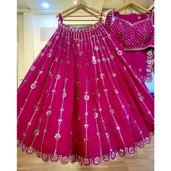 Dikişsiz Lehenga Choli Hint Etnik düğün elbisesi Metal Pullu Dekorasyon Ağır El Yapımı Mavi Artı Üç Parçalı Set