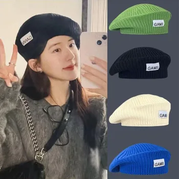 Kpop Akrilik Örme Skullies Beanies Kadınlar için Bere Kapaklar Sıcak Kış Yün Şapka Kaput Kadın Örgü Kap Rahat Şapka Açık