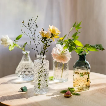 Küçük ağız mini vazo vintage cam Avrupa Tarzı ofis çiçek cihazı Aromaterapi şişesi oturma odası