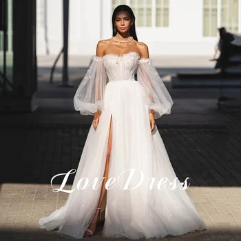 LoveDress Boho Sweetehart düğün elbisesi Yüksek Yan Bölünmüş Puf Kollu 3D Çiçek Aplikler Modern Gelin Kıyafeti Backless Tül Tren