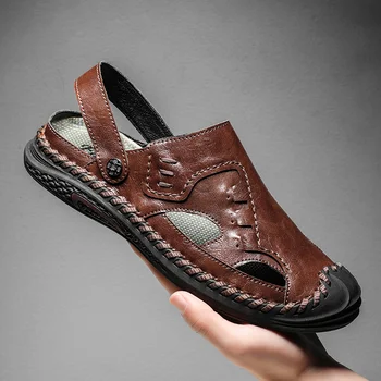 Sandalet erkek giyim yaz 2023 yeni artı boyutu Baotou trend yakışıklı plaj delik ayakkabı açık sandaletler ve terlikler